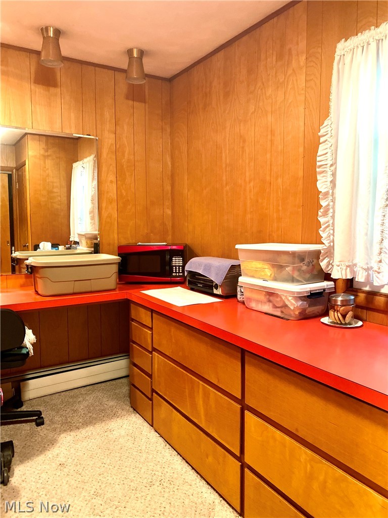 2545 Schellin Road Wooster, OH 44691 - Photo 19 of 33 Dressing room off of main floor bath