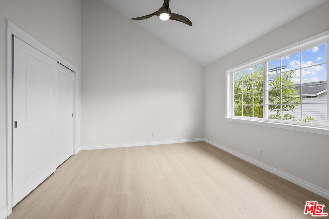 7861 West 80th Street Playa del Rey, CA 90293 - Photo 35 of 42 an empty room with a window