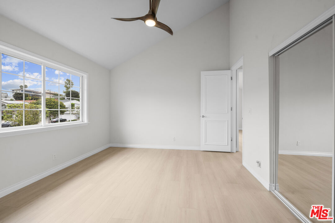 7861 West 80th Street Playa del Rey, CA 90293 - Photo 39 of 42 a view of an empty room with a window