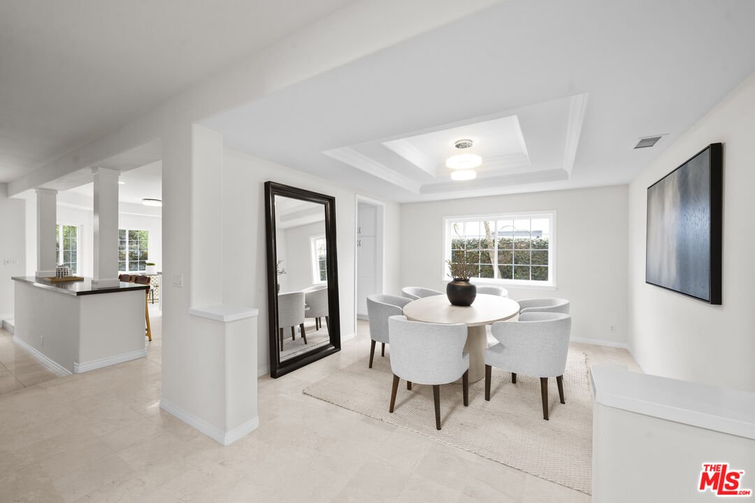 7861 West 80th Street Playa del Rey, CA 90293 - Photo 8 of 42 a view of a livingroom with furniture and window