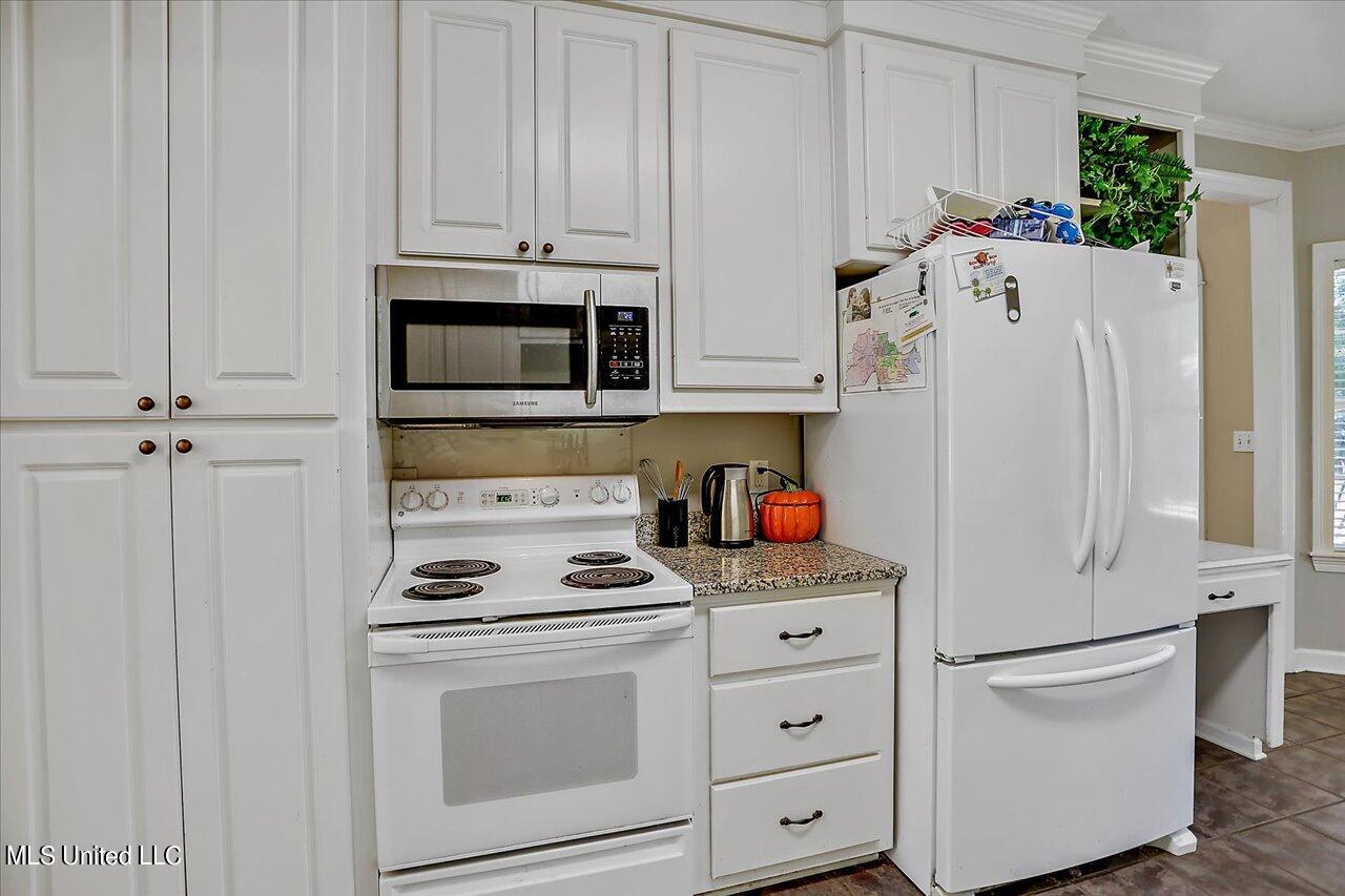 408 Shadowood Drive Ridgeland, MS 39157 - Photo 13 of 36 13-408 Shadowood Dr