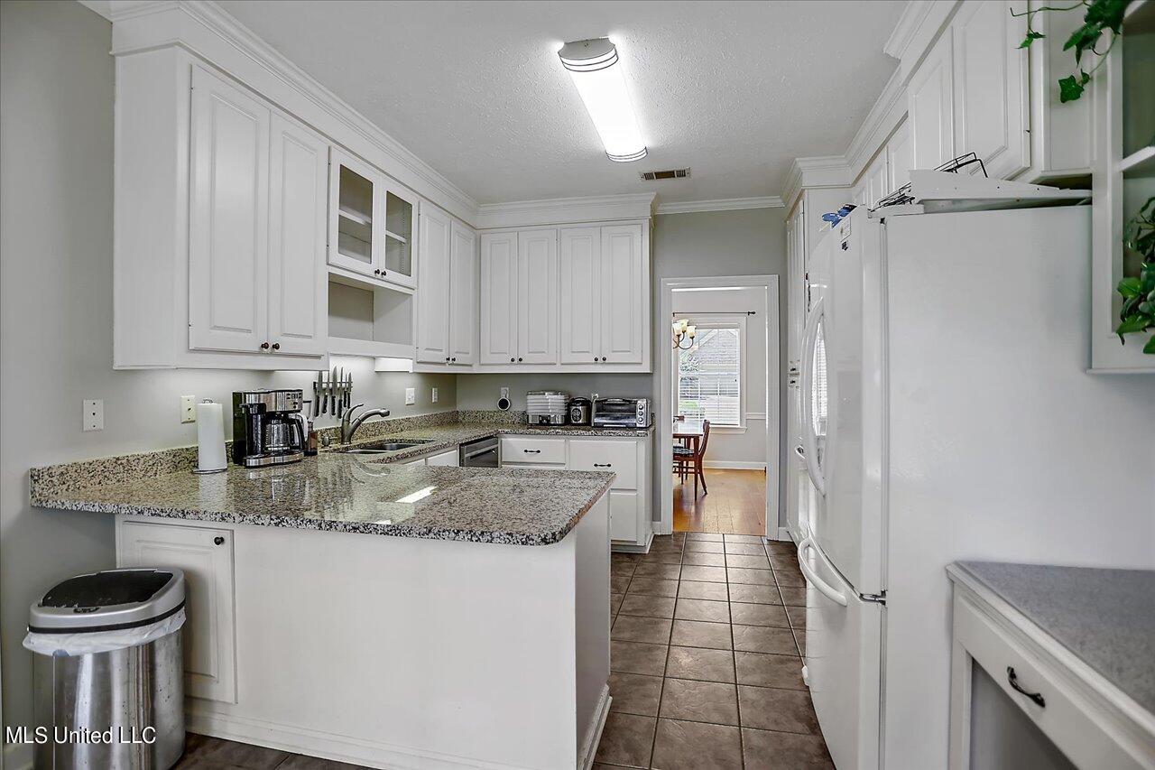 408 Shadowood Drive Ridgeland, MS 39157 - Photo 10 of 36 10-408 Shadowood Dr