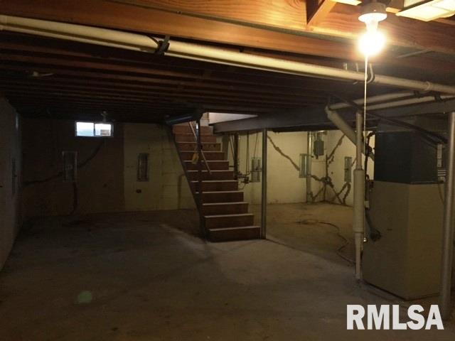 345 8th Street Bettendorf, IA 52722 - Photo 17 of 19