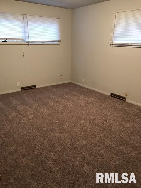 345 8th Street Bettendorf, IA 52722 - Photo 10 of 19