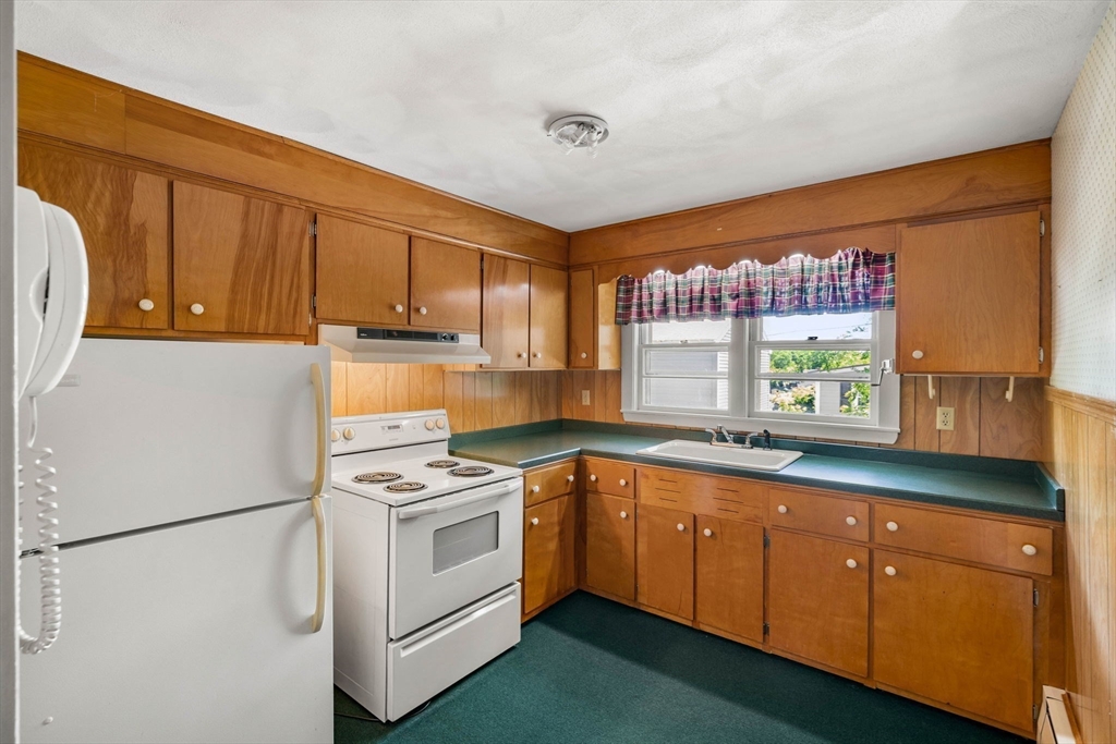 39 Needham Road Danvers, MA 01923 - Photo 24 of 42