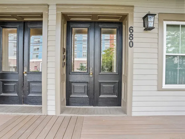 $2,800 | 678 Atlantic Street, Unit 3, Stamford, CT 06902