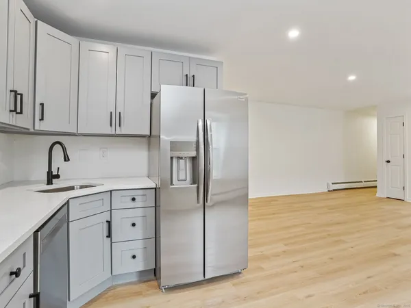 $2,800 | 678 Atlantic Street, Unit 3, Stamford, CT 06902