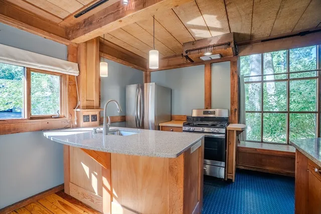 $340,000 | 53 Pine Grove, Unit 53, Amherst, MA 01002