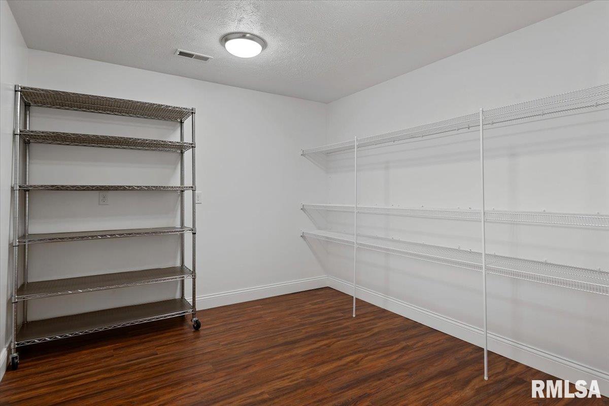 3516 Fernwood Drive Springfield, IL 62711 - Photo 55 of 68