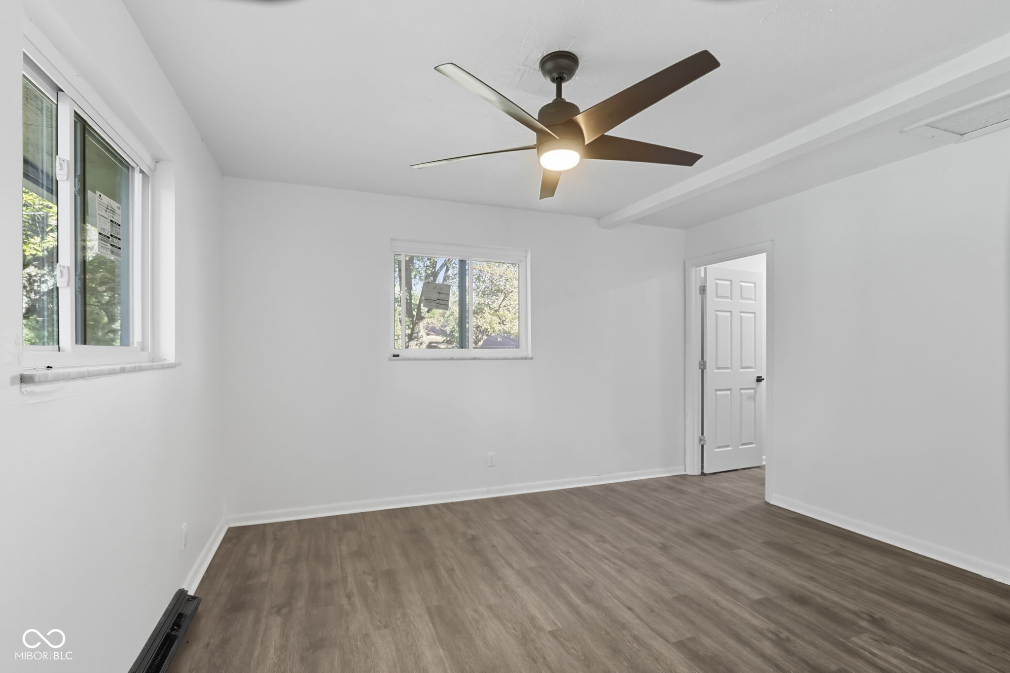 402 West Banta Road Indianapolis, IN 46217 - Photo 14 of 39