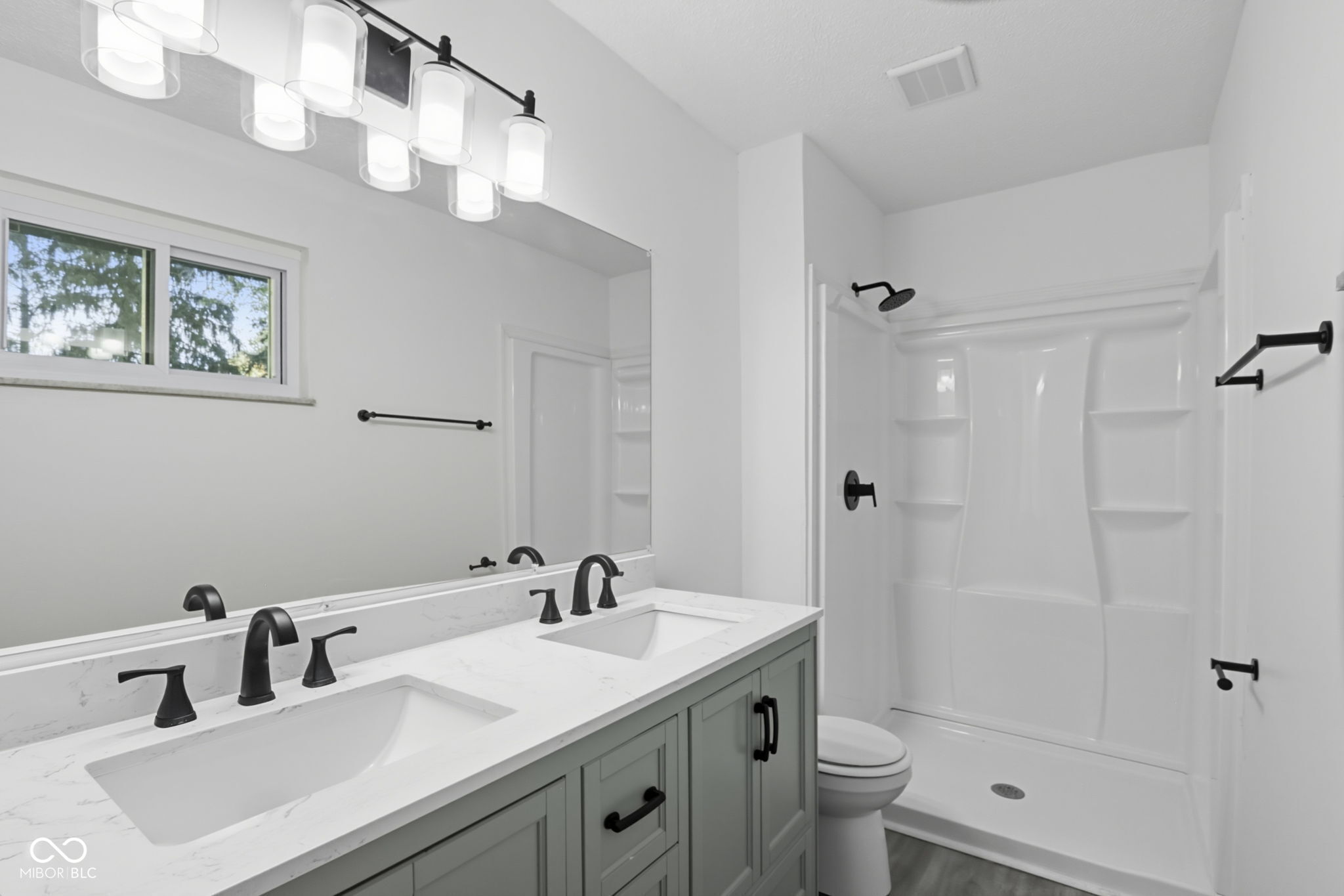 402 West Banta Road Indianapolis, IN 46217 - Photo 15 of 39