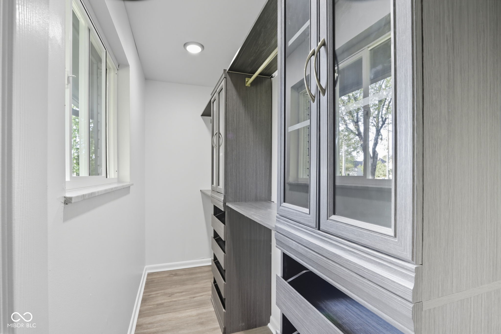 402 West Banta Road Indianapolis, IN 46217 - Photo 17 of 39