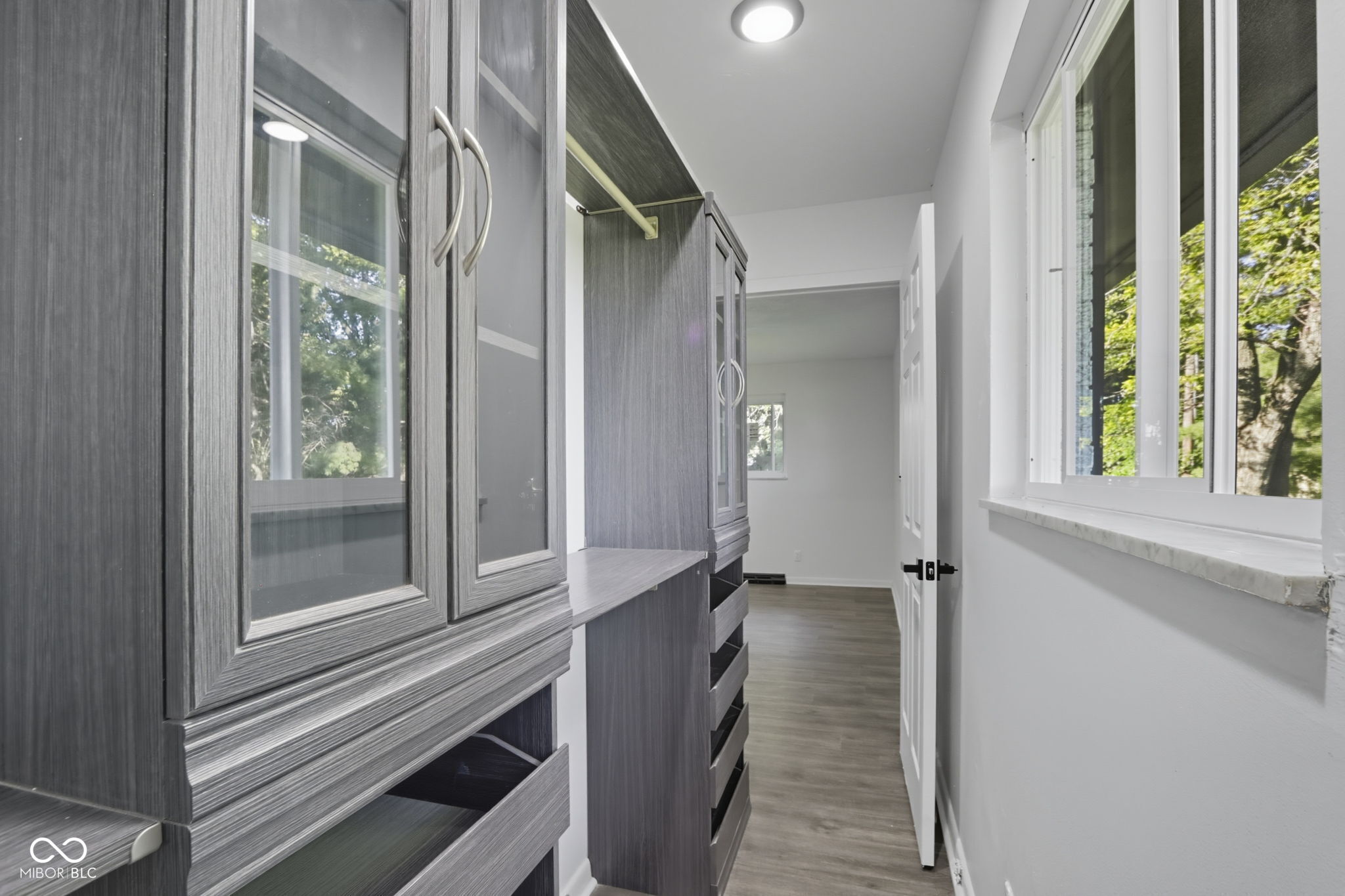 402 West Banta Road Indianapolis, IN 46217 - Photo 18 of 39