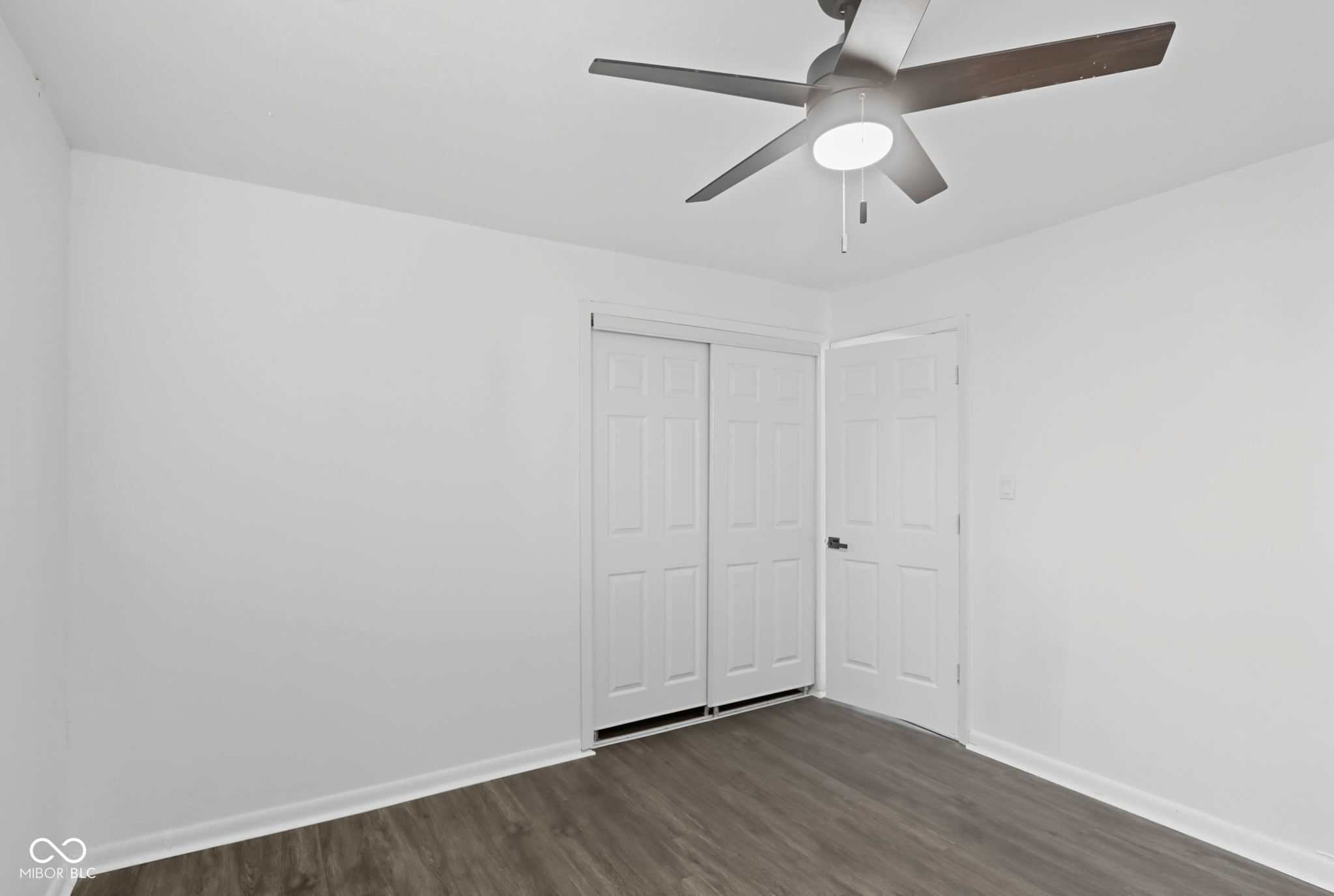 402 West Banta Road Indianapolis, IN 46217 - Photo 22 of 39