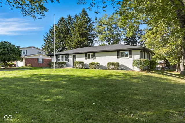 $300,000 | 402 West Banta Road, Indianapolis, IN 46217