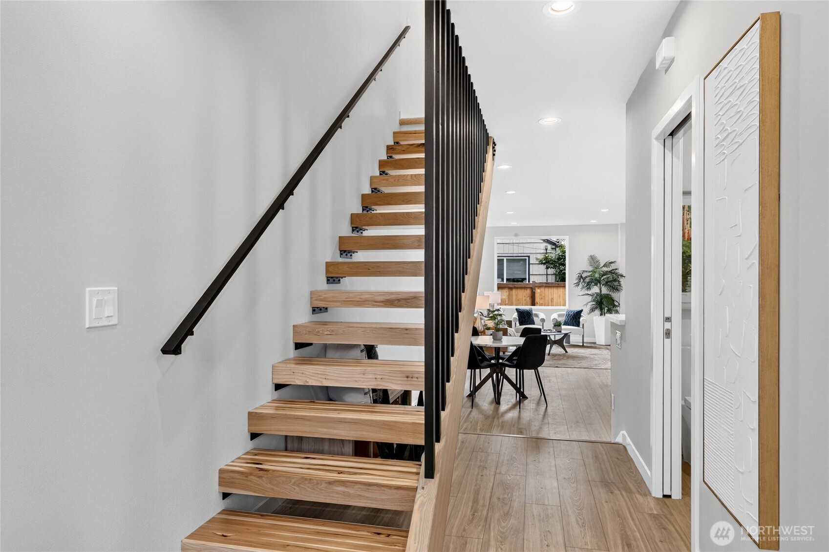 5039 41st Avenue Southwest, Unit 1 Seattle, WA 98136 - Photo 6 of 36