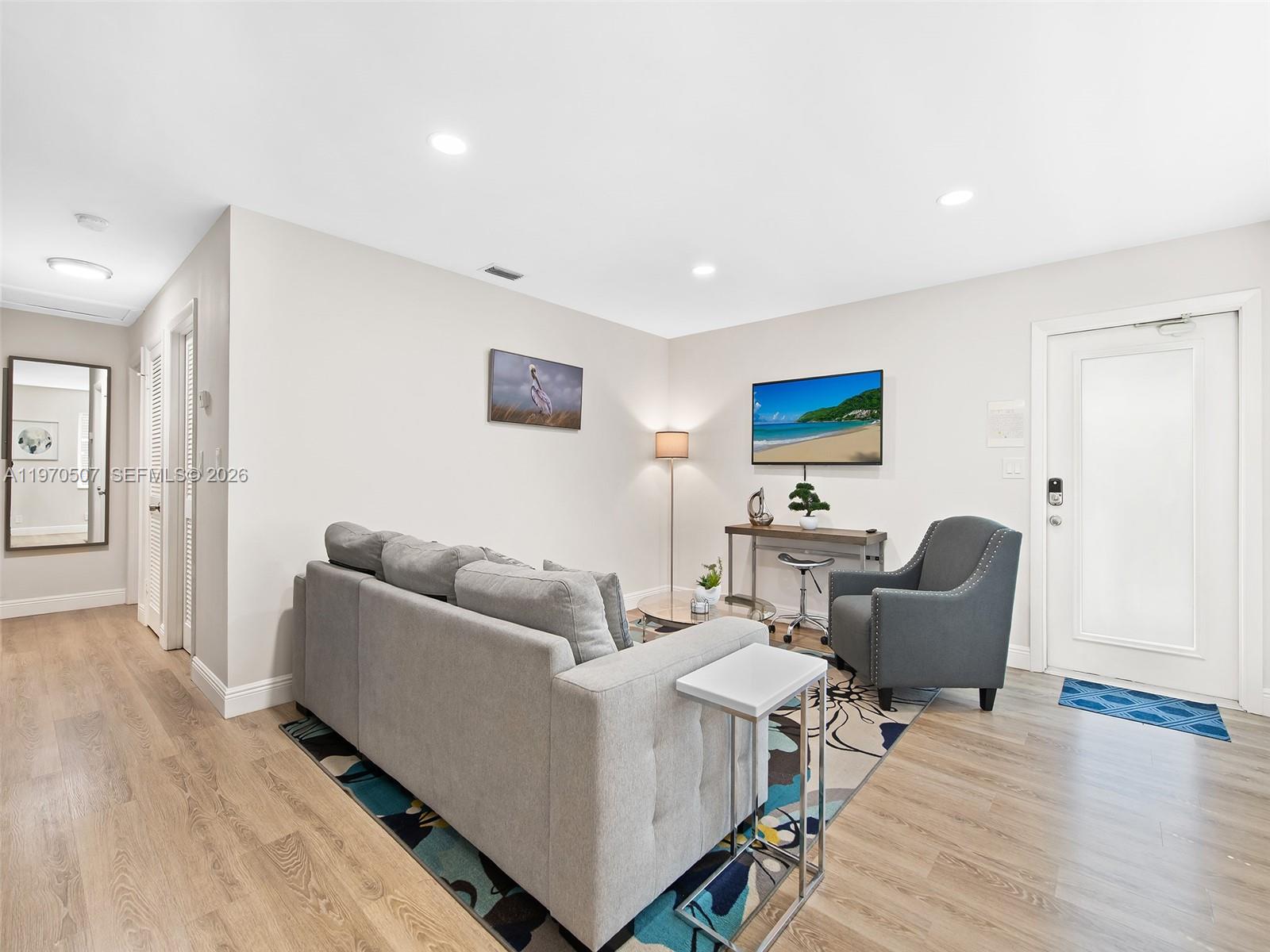 3405 Norfolk Street Pompano Beach, FL 33062 - Photo 8 of 66