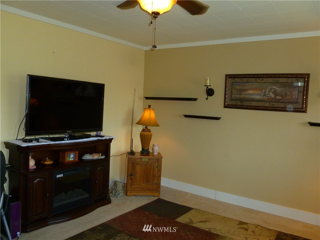 414 Williams Avenue North Renton, WA 98057 - Photo 6 of 23 Gallery Image 6