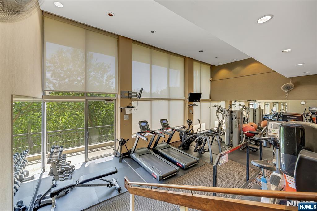 4 Horizon Road, Unit 631 Fort Lee, NJ 07024 - Photo 27 of 41 Gallery Image 27