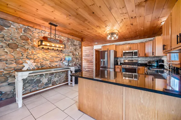 $799,000 | 529 Cutler Corner Road, Barre Town, VT 05641