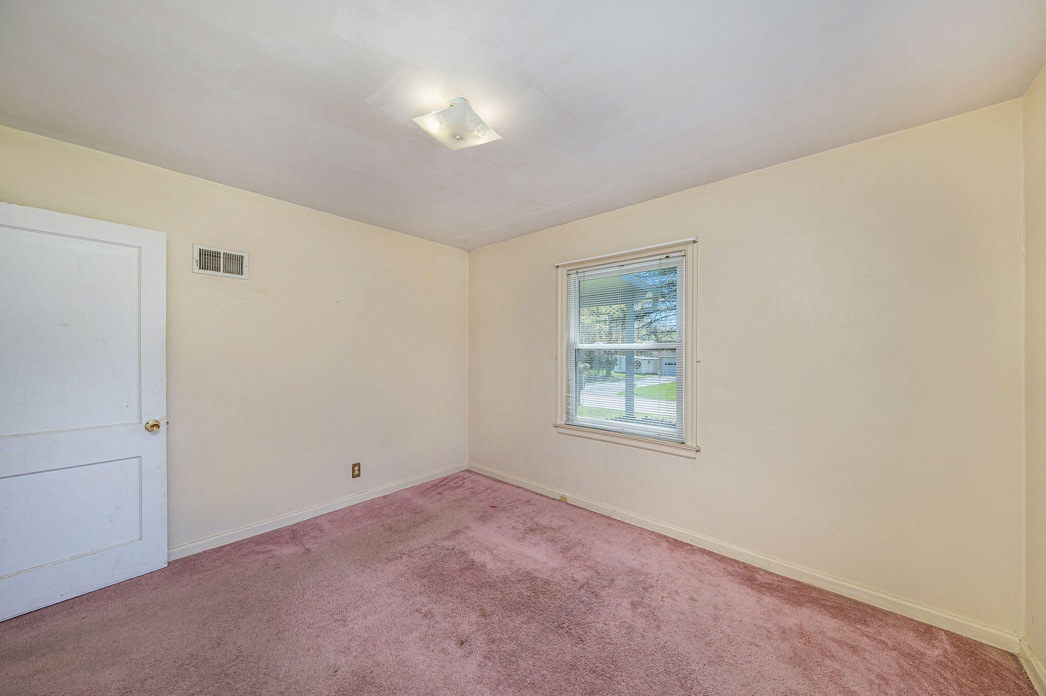 2019 Fairfield Road Portage, MI 49002 - Photo 8 of 20 Converted_7