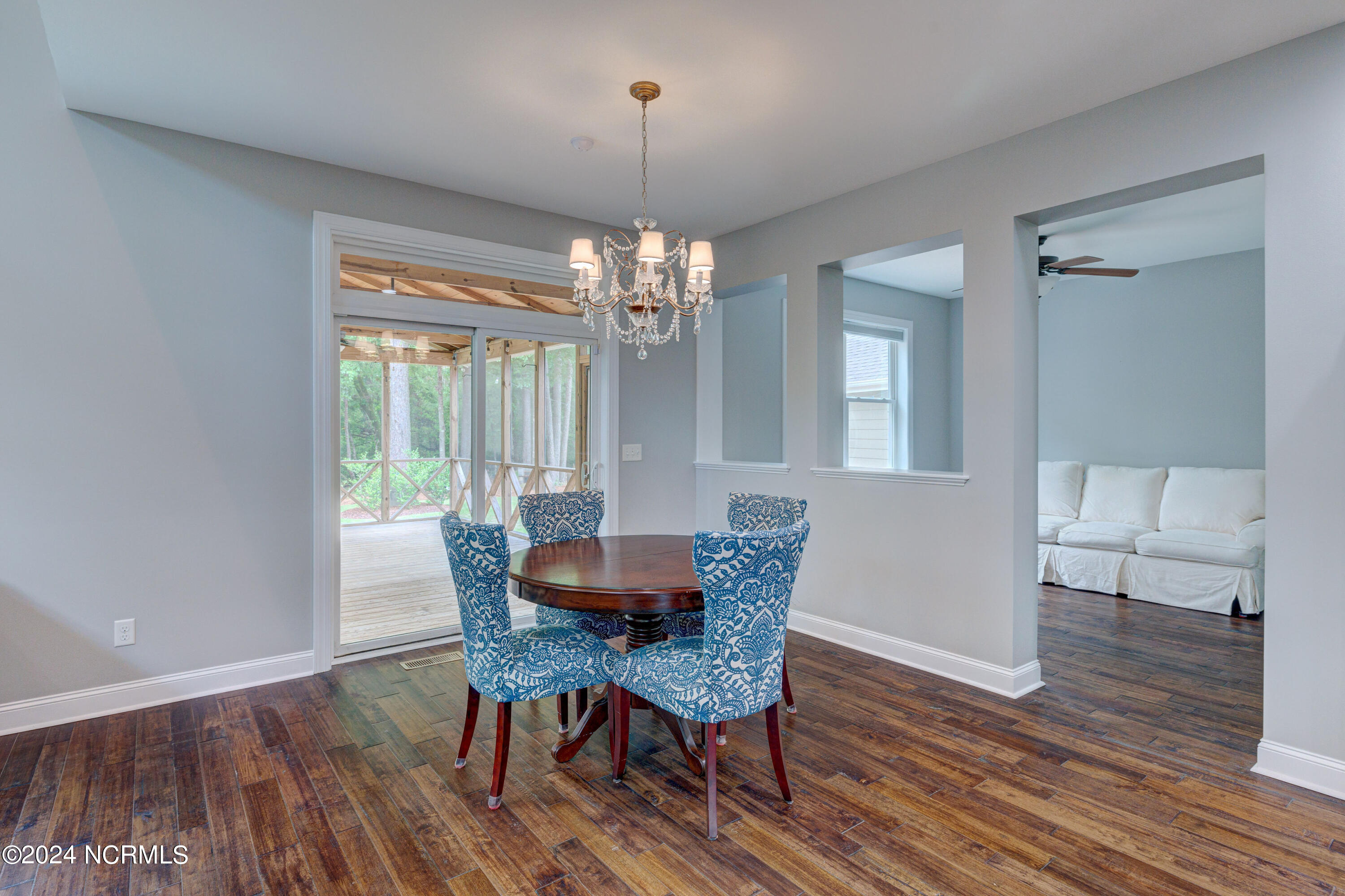 105 Duck Court Hampstead, NC 28443 - Photo 27 of 60 Kitchen eat-in area