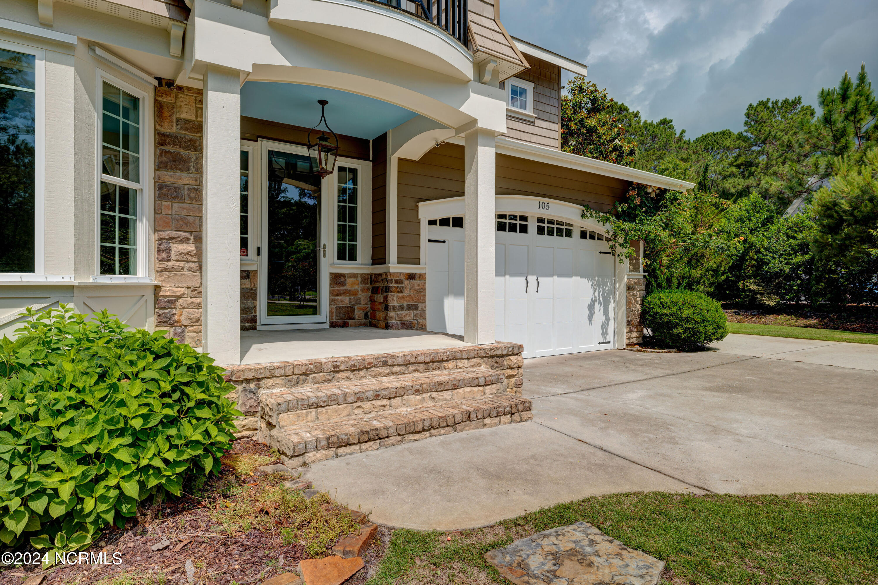 105 Duck Court Hampstead, NC 28443 - Photo 6 of 60 Front Porch Duck Ct