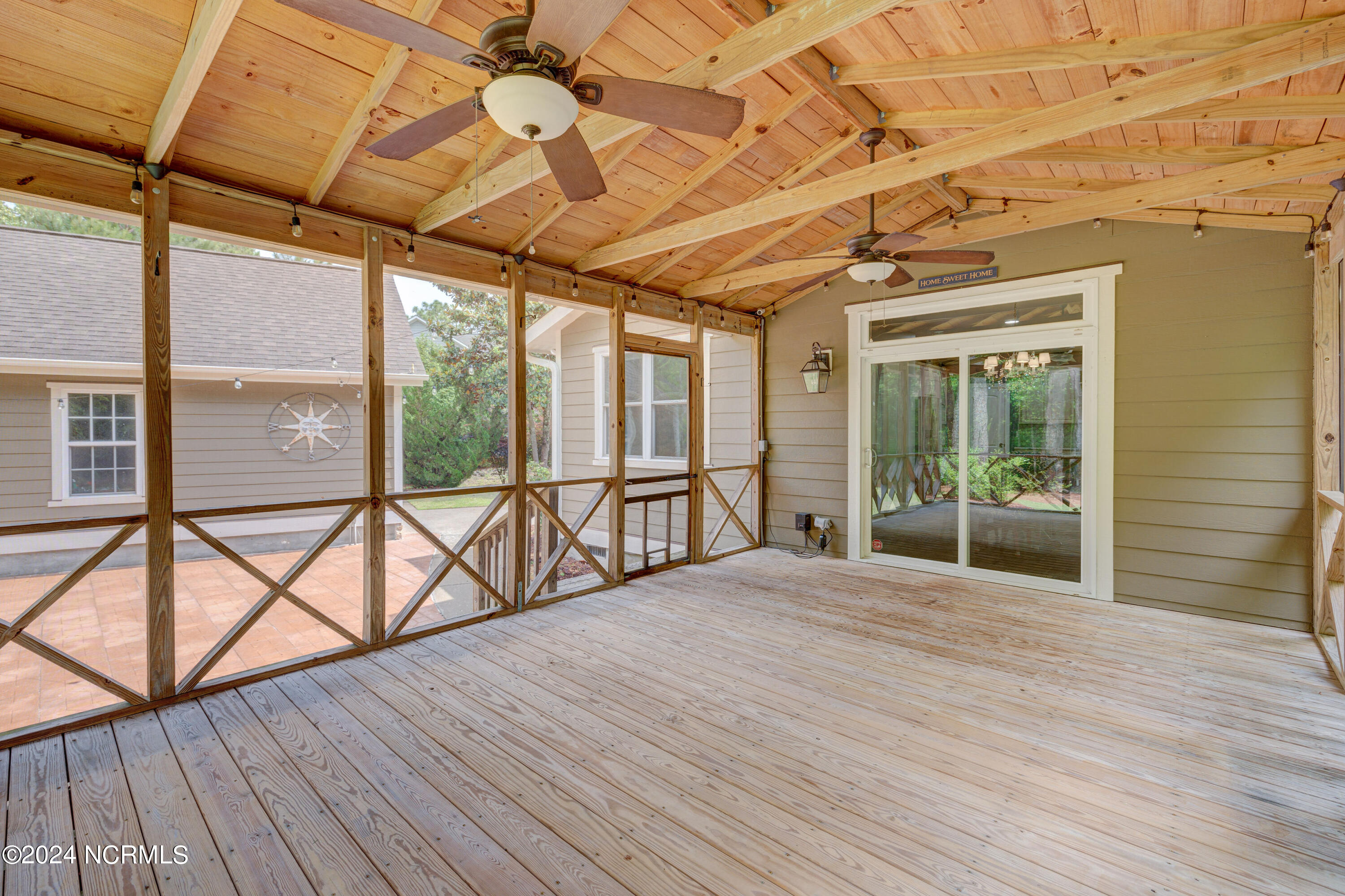 105 Duck Court Hampstead, NC 28443 - Photo 8 of 60 105DuckEdit-35