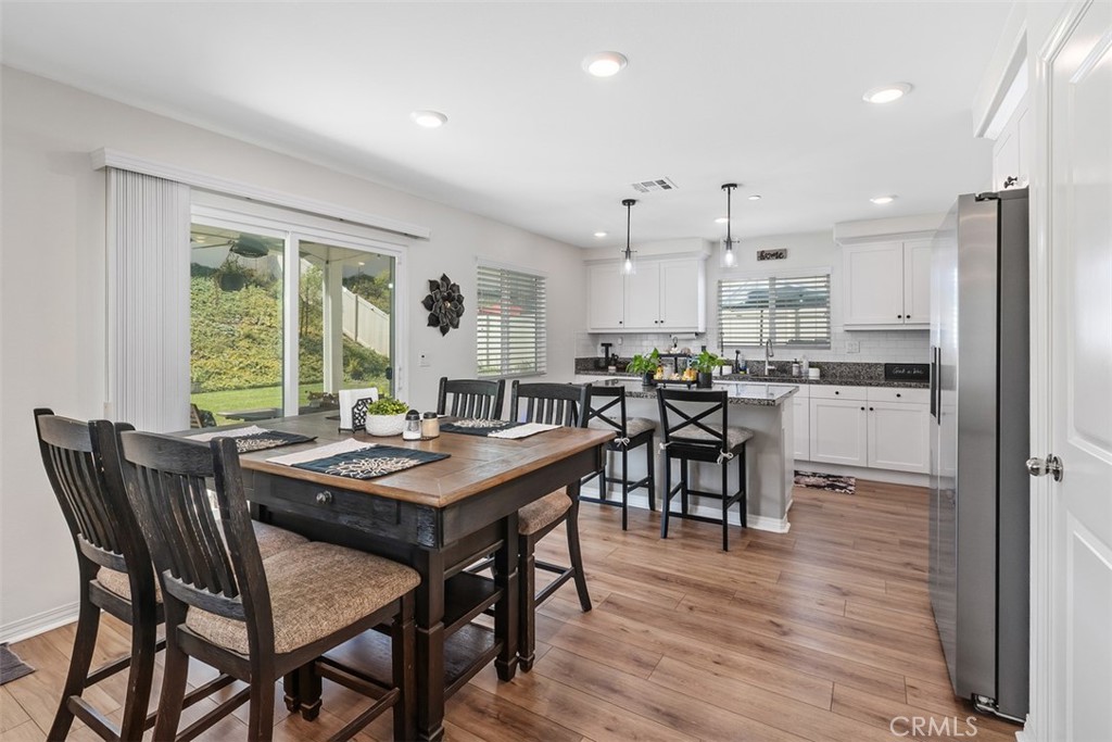 32225 Rambling Court Winchester, CA 92596 - Photo 5 of 27 Gallery Image 5