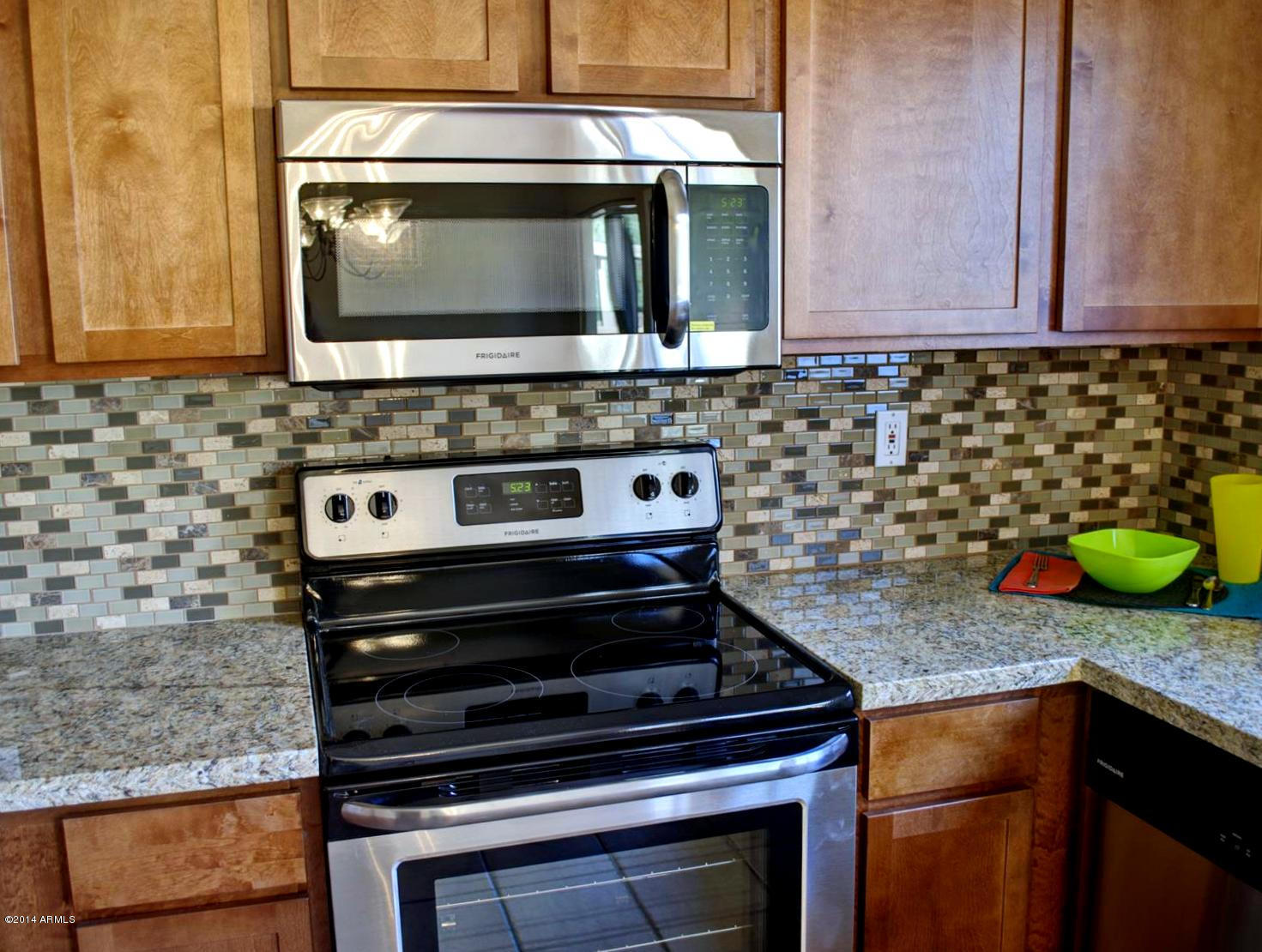 2822 East Harwell Road Gilbert, AZ 85234 - Photo 7 of 23 New Stainless Appliances