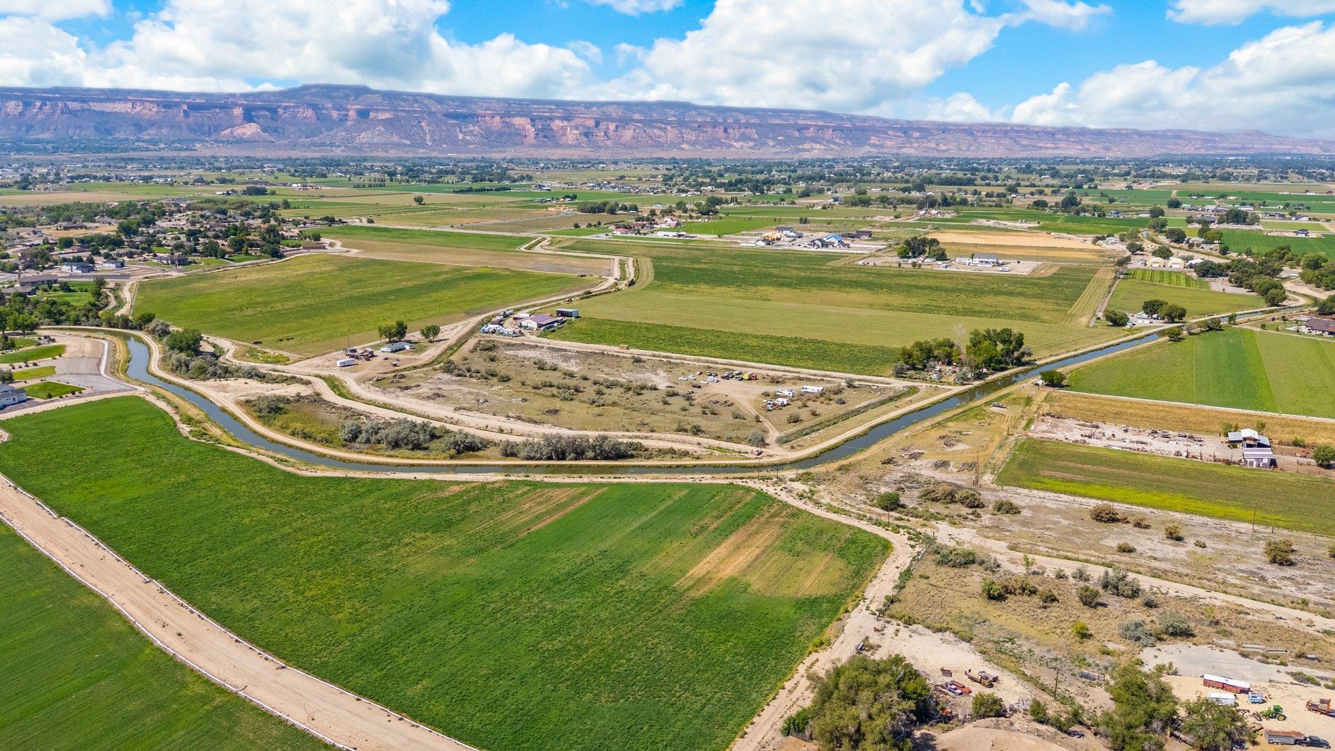 1050 22 1/2 Road Grand Junction, CO 81505 - Photo 12 of 20 a view of a city with an ocean view