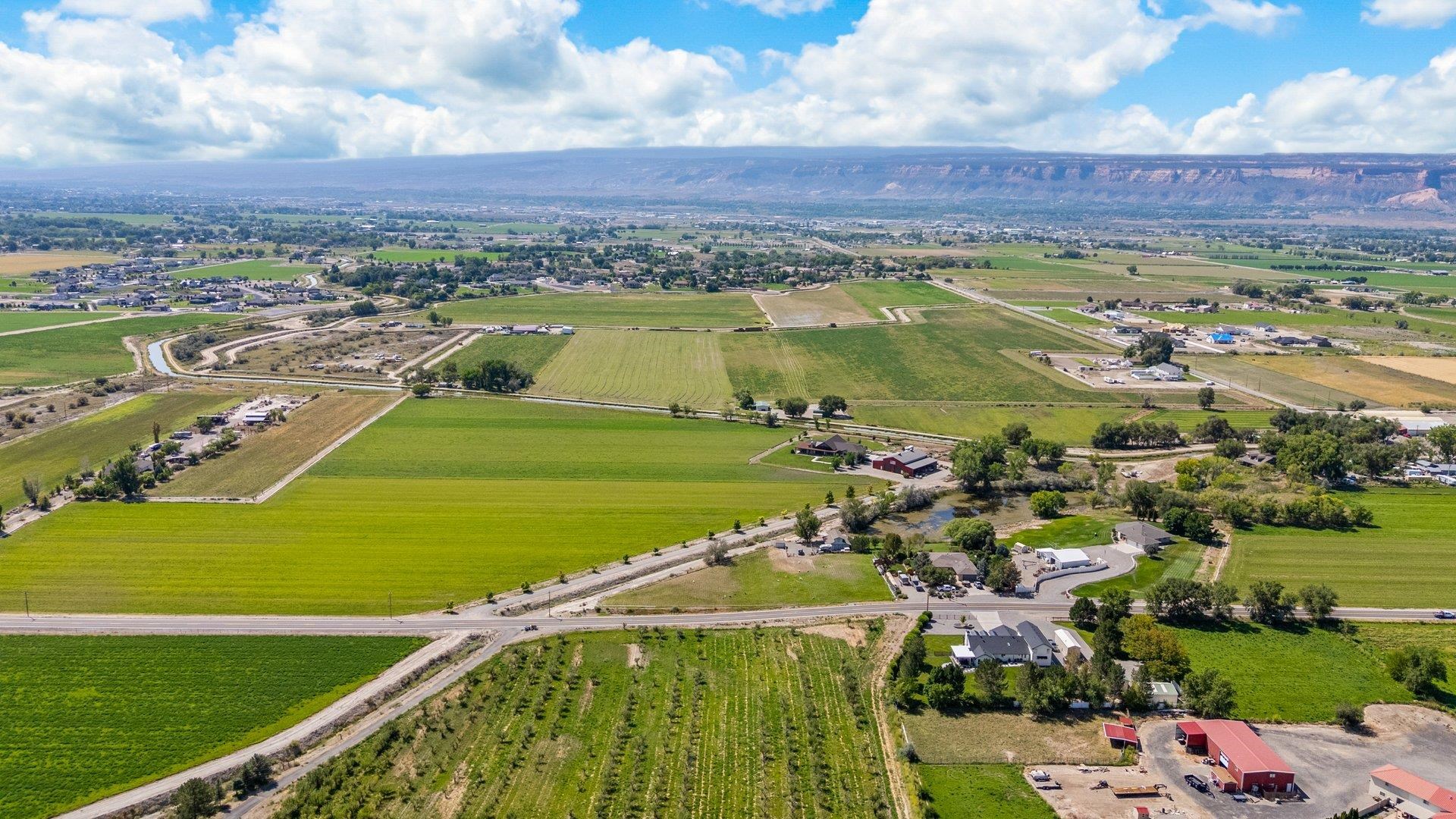 1050 22 1/2 Road Grand Junction, CO 81505 - Photo 14 of 20 a view of a city