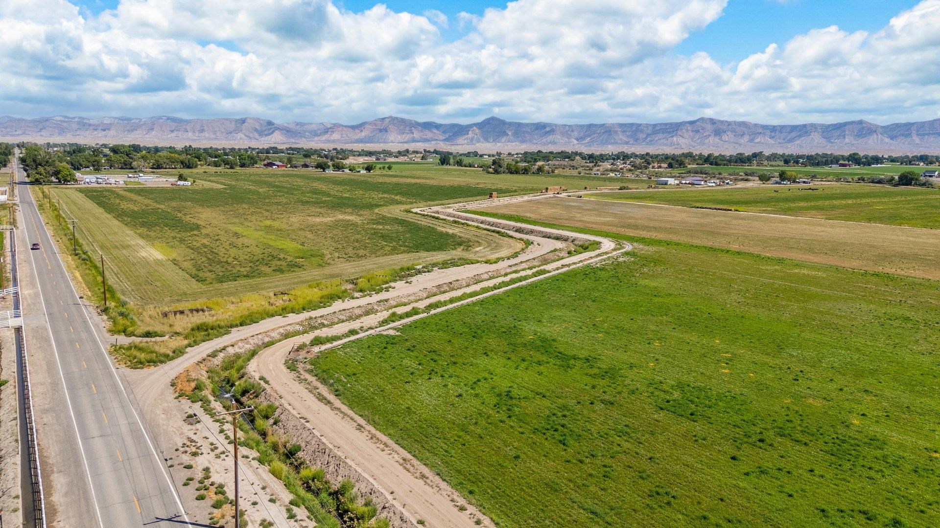 1050 22 1/2 Road Grand Junction, CO 81505 - Photo 20 of 20 a view of a city with an ocean