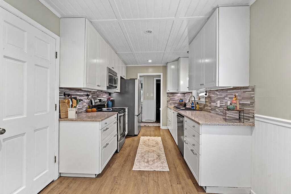 113 Newcastle Road Greenwood, SC 29649 - Photo 7 of 25 Gallery Image 7