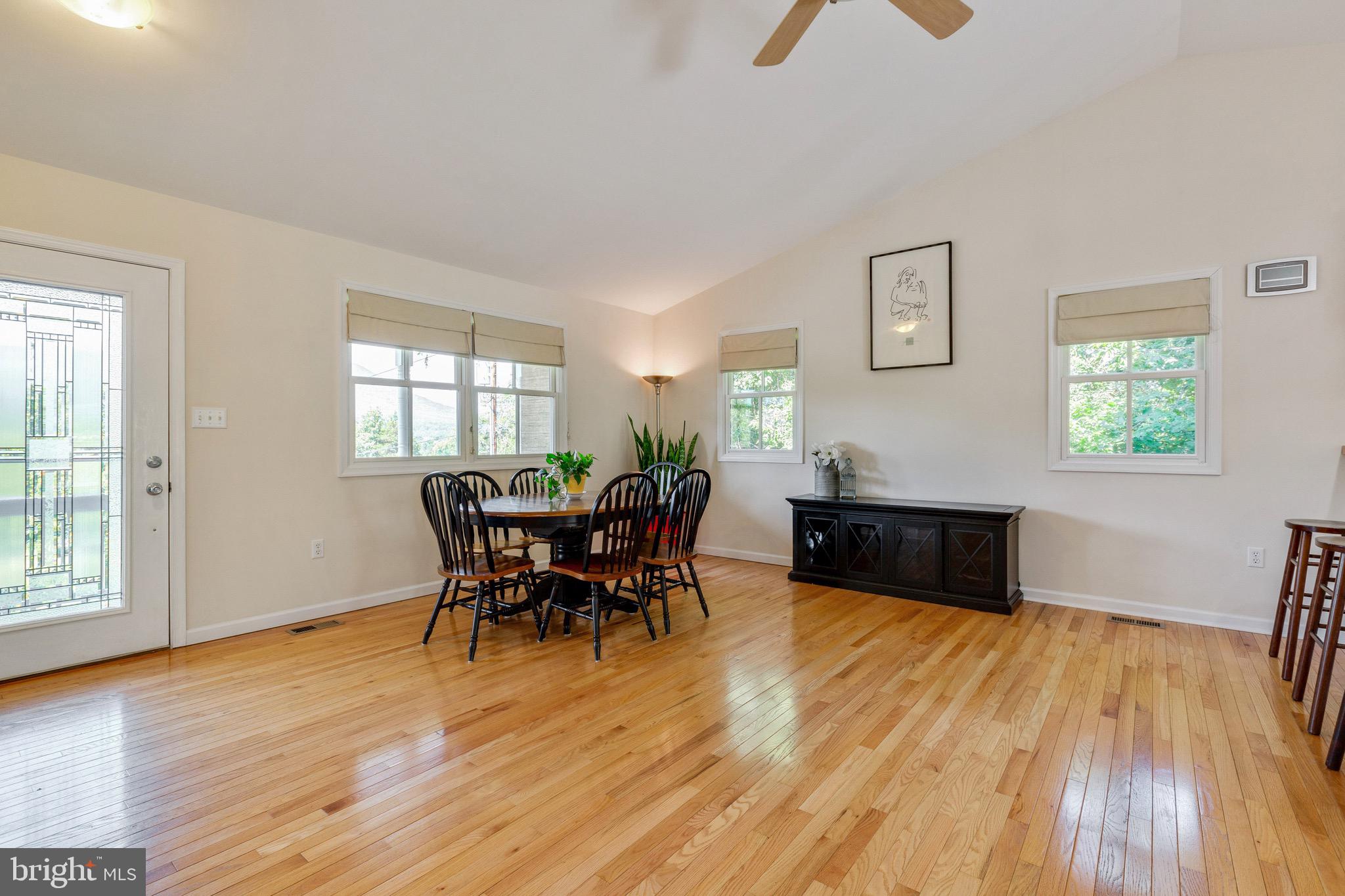 162 Lakes Valley Road Strasburg, VA 22657 - Photo 7 of 55 Gallery Image 7