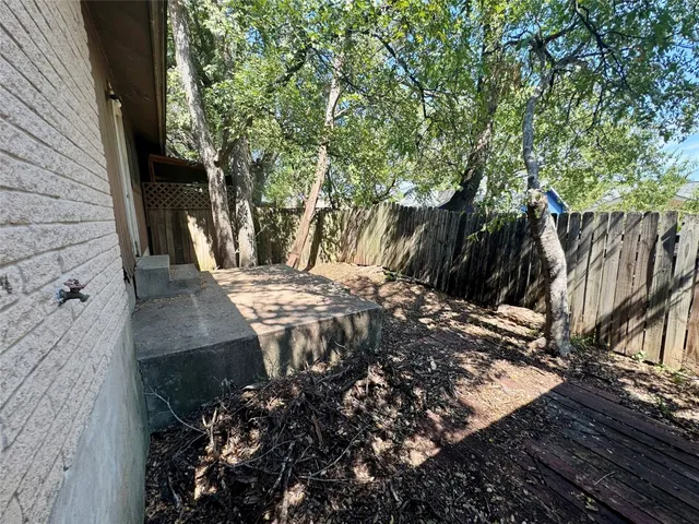 $1,500 | 1004 Milford Way, Unit B, Austin, TX 78745