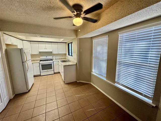 $1,500 | 1004 Milford Way, Unit B, Austin, TX 78745