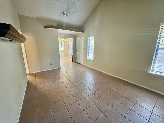 $1,500 | 1004 Milford Way, Unit B, Austin, TX 78745