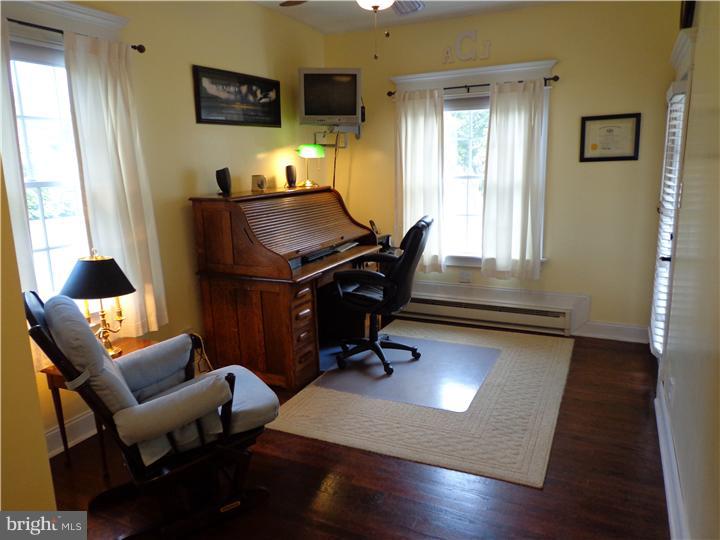 330 South Trooper Road Norristown, PA 19403 - Photo 14 of 24 Office / Study