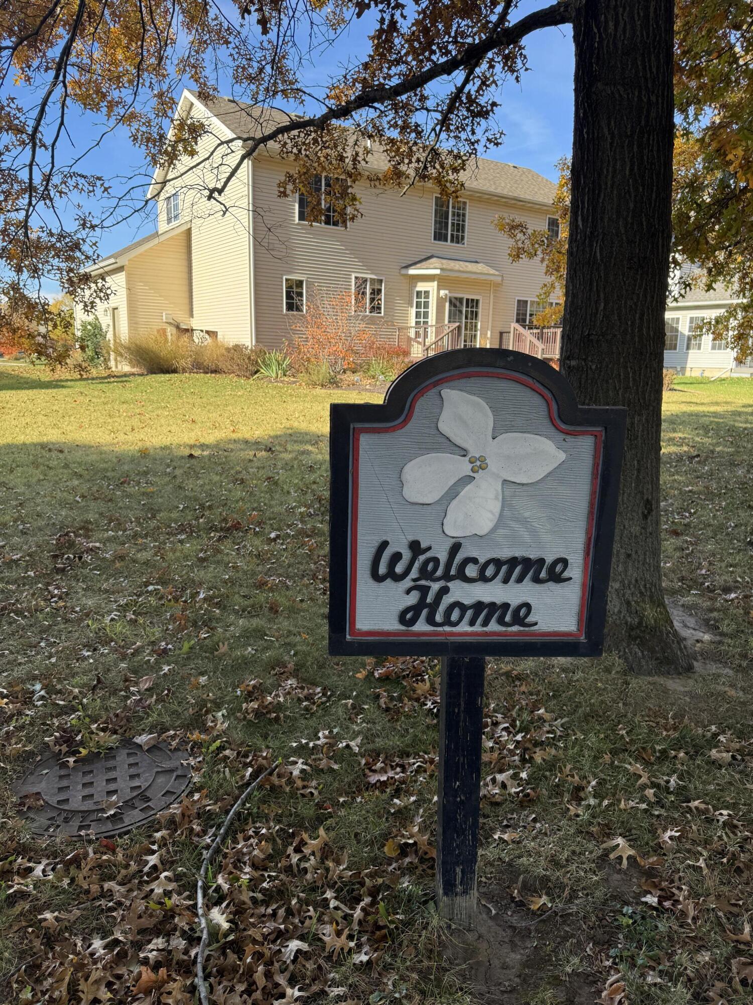 1521 Birdie Way Chesterton, IN 46304 - Photo 58 of 58 a sign on the side of a road