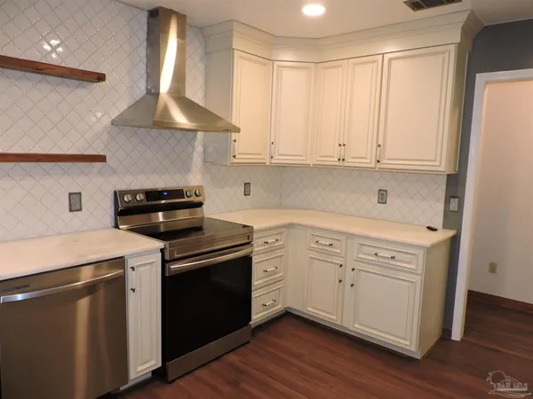 $2,000 | 3223 Windmill Circle, Cantonment, FL 32533