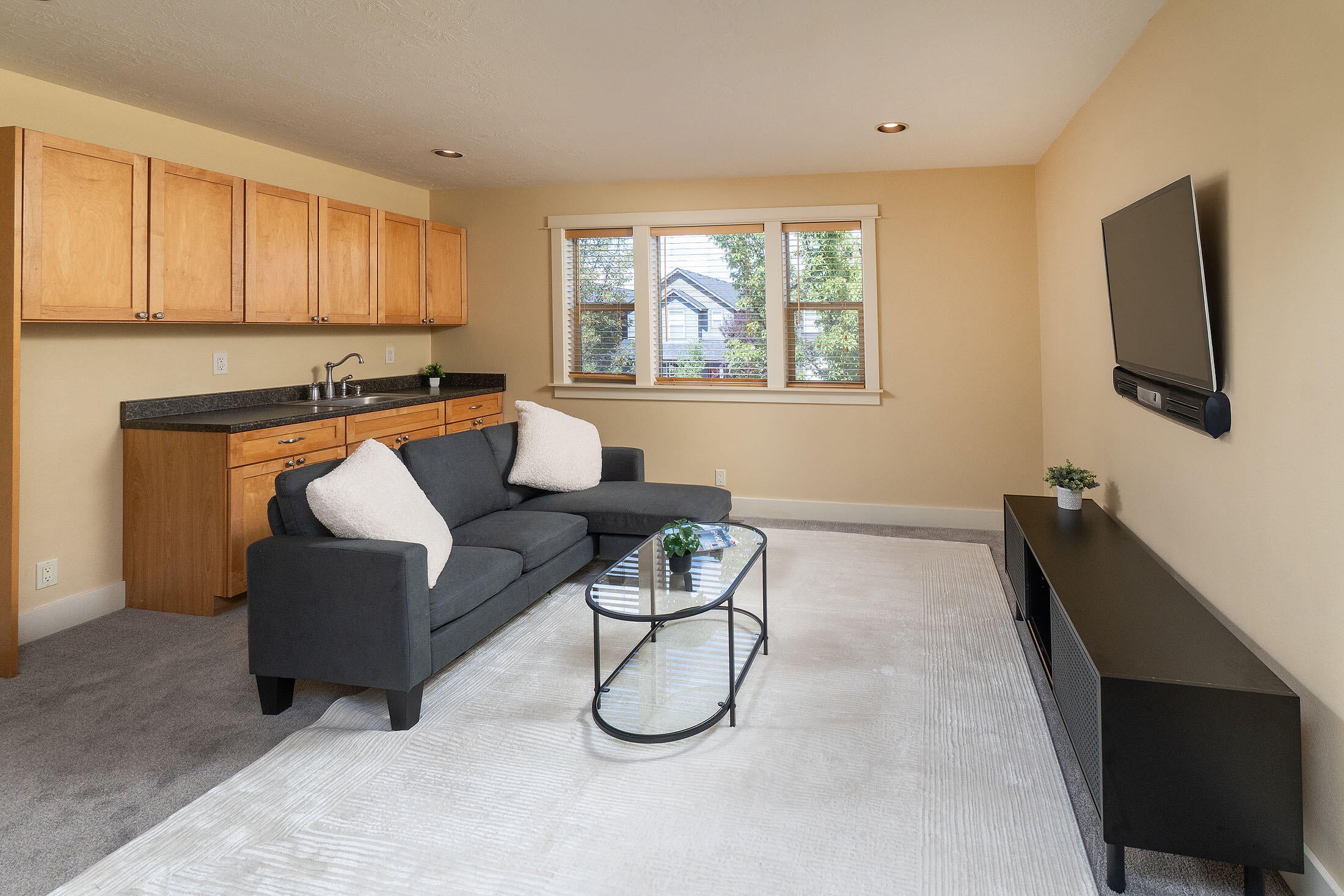 2539 Northwest Awbrey Road Bend, OR 97703 - Photo 11 of 27 Upstairs bonus area.