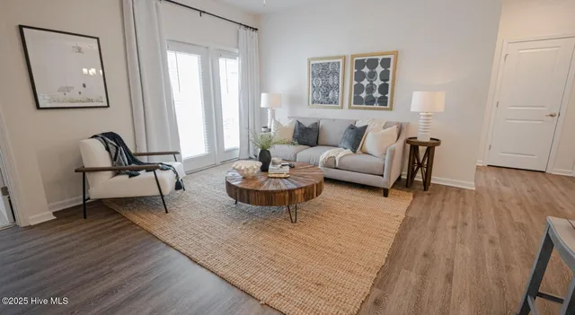 $1,421 | 115 Beaumont Oaks Drive, Unit B1, Wilmington, NC 28411