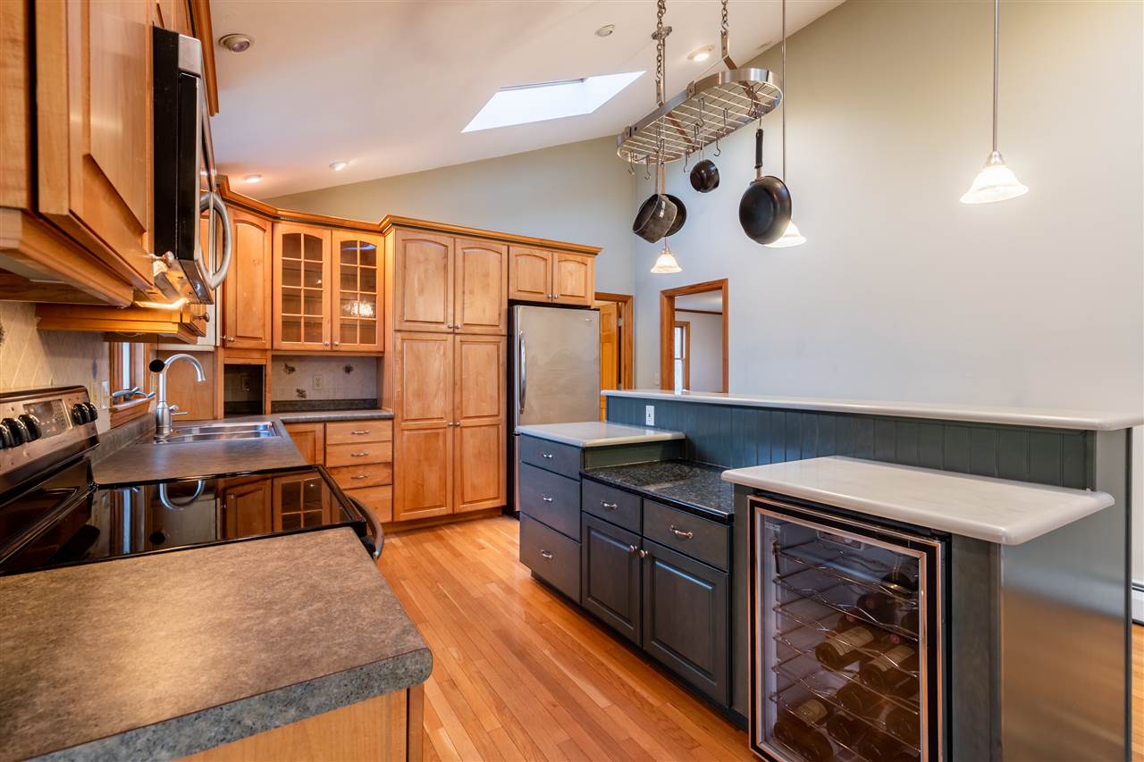 65 Roby Road Goffstown, NH 03045 - Photo 2 of 26