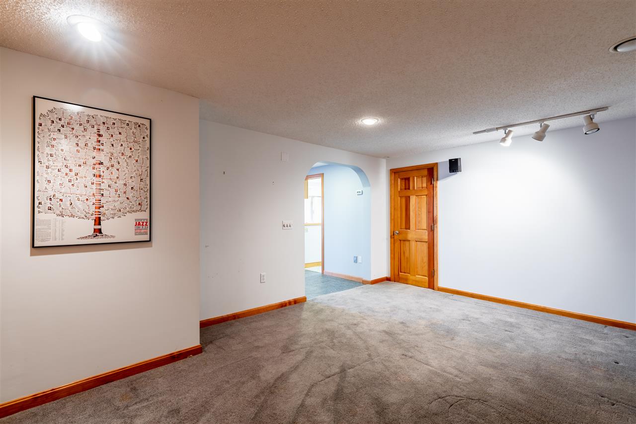 65 Roby Road Goffstown, NH 03045 - Photo 13 of 26