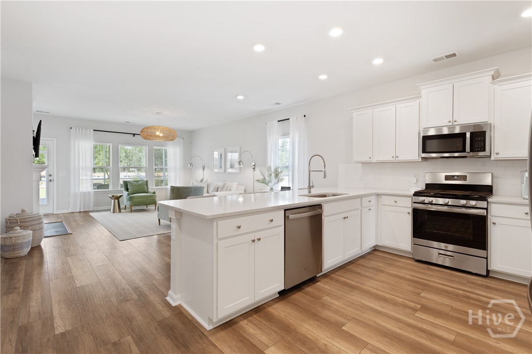 747 Blue Moon Crossing Pooler, GA 31322 - Photo 2 of 38 *Model home photography is for reference purposes only. Does not depict actual home.