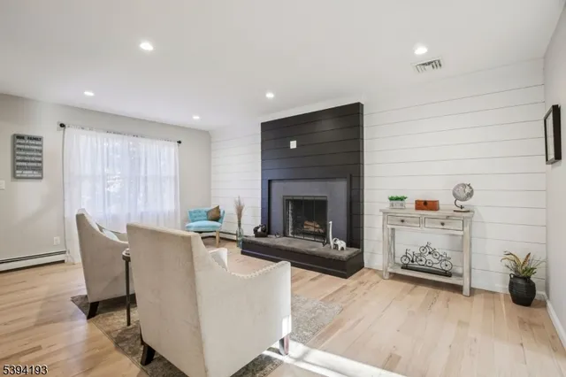 $588,880 | 24 Arapaho Trail, Sparta, NJ 07871