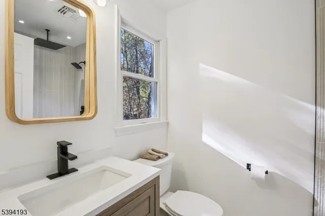 $588,880 | 24 Arapaho Trail, Sparta, NJ 07871