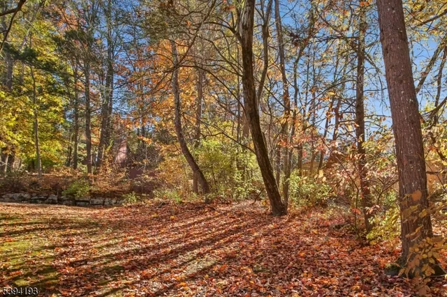 $588,880 | 24 Arapaho Trail, Sparta, NJ 07871