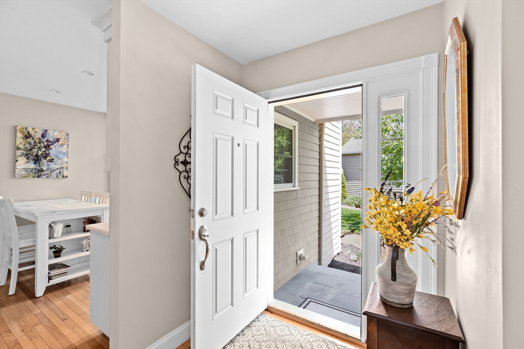 5 Alexander Place, Unit 5 Scituate, MA 02066 - Photo 1 of 20 Gallery Image 1